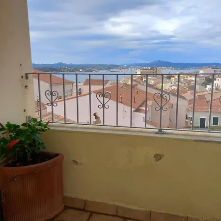 Lejlighed Panoramico Nel Centro Storico