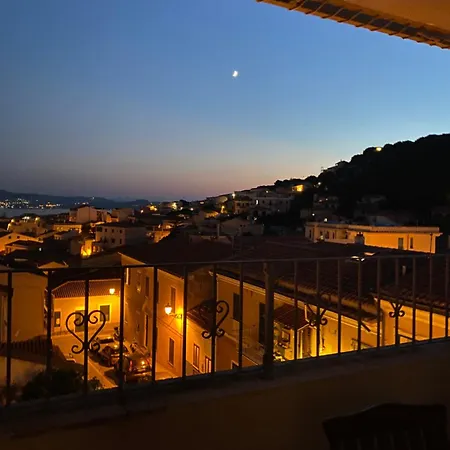 Panoramico Nel Centro Storico Apartment